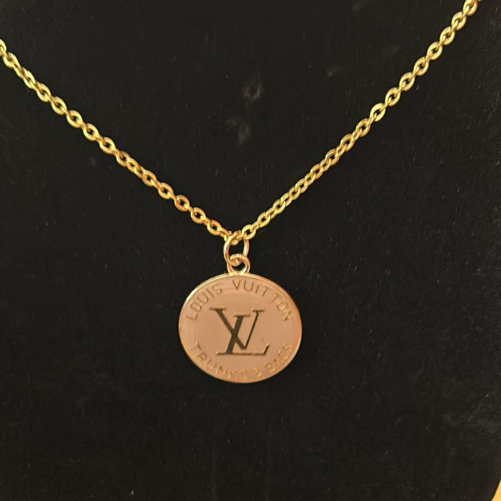 Louis Vuitton Trunks and Bags Charm on 20” unbrandeded stainless steel chain